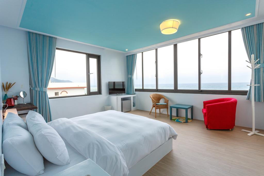Sea Shore Hotel Manzhou Esterno foto